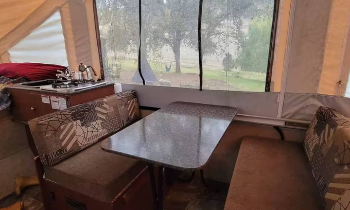 Cedar Ridge Maison | Quaint 1-bedroom RV in Auburn with WiFi access