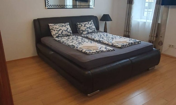 Simmering Appartement | Quaint 1BR in Simmering -Well-suited for Longstays