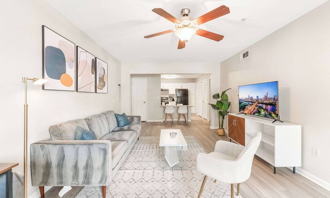 Pleasant Valley Appartement | Quaint 2BR King Suite w Gym&Pool close to DT