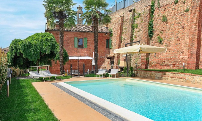 Calliano Villa | Charmante villa pittoresque avec piscine dans le village Calliano! Villa Gelsi