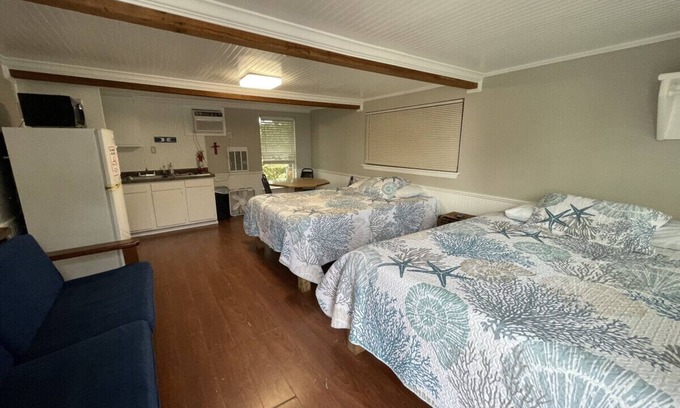 Pottsboro Cabine | Quaint cabin at Little Mineral Marina: Cabin 5