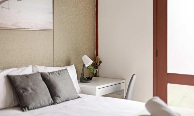 Milperra Maison | Quaint Double Room - Private Spot at Milperra - Shared Bathroom