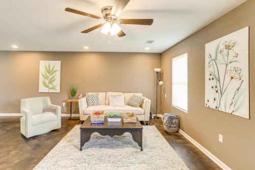 Pocahontas Maison | Quaint Pocahontas Townhome, Central Location!