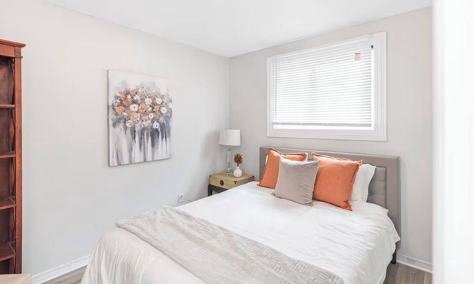 Hamilton Maison | Quaint & Stylish UPPER level 3-bed bungalow in Hamilton