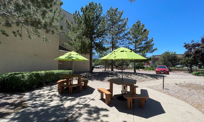 West Colorado Springs Hôtel | Quality Inn and Suites Garden of the Gods
