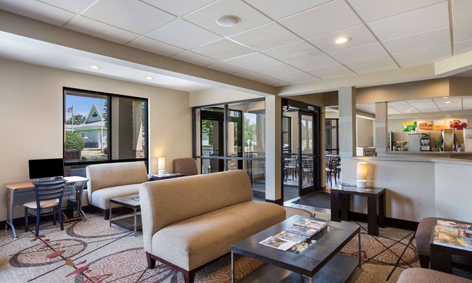 Colonie Hôtel | Quality Inn Central