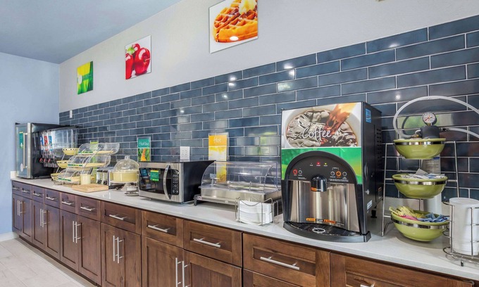 Suffolk Hôtel | Quality Inn & Suites