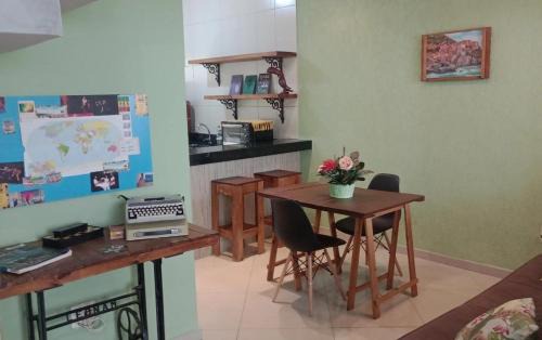 Planalto Maison | Quarto triplo em casa acolhedora