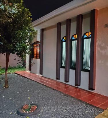 Maringa Maison | Quartos em casa compartilhada na Cidade Canção Maringa
