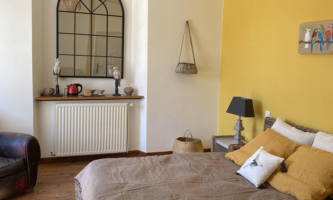 Entraygues-sur-Truyere Maison | Chambre d'hote de charme avec sa terrasse