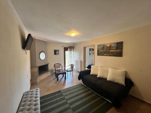 Zakas Hôtel | Queen of Orliaka