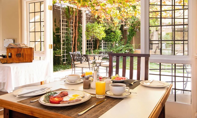 Oudtshoorn Hôtel | Queen’s Hotel by BON Hotels