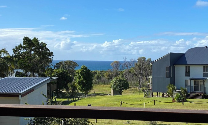 Orchid Beach Maison | Ques R & R at Orchid Beach. Water views with sea breeze. Relaxing Holiday House.