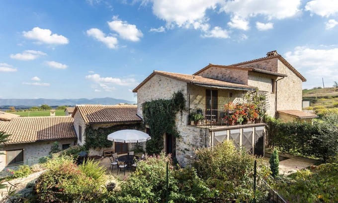 Colpetrazzo Maison | Villa Sosta di Sismano Rez-de-chaussée: Niché dans le cœur vert de l'Ombrie