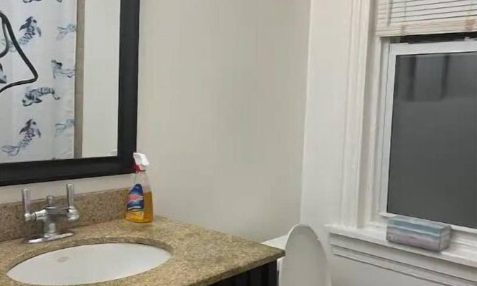 West Philadelphia Appartement | Quiet 1 bdrm aptmt has backyard