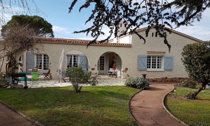 Castelmaurou Maison | Au calme 10 kms Toulouse villa sur p'tit parc+ piscine h-sol 8x5