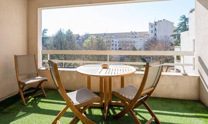 Jean Moulin - Marius Berliet Appartement | Lumineux T3 au calme à Sans Soucis, terrasse et garage