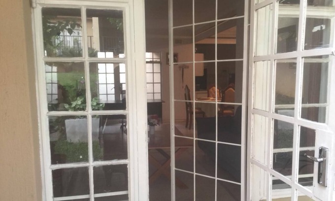 White River Cottage | Calme 3 Bed 2 Bath Country Cottage dans le centre de la ville White River