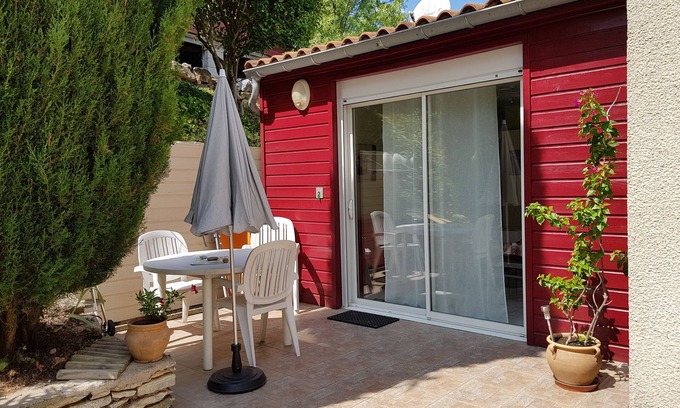 Herepian Appartement | T2 calme, climatisé avec terrasse et parking , proche de Lamalou les bains.