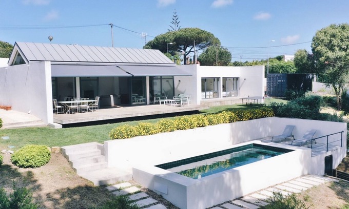Galamares Maison | Quiet and cozy family retreat between Sintra village, the park and the beaches