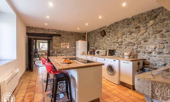 Chatillon-sur-Cluses Maison | Gite calme et spacieux à la montagne