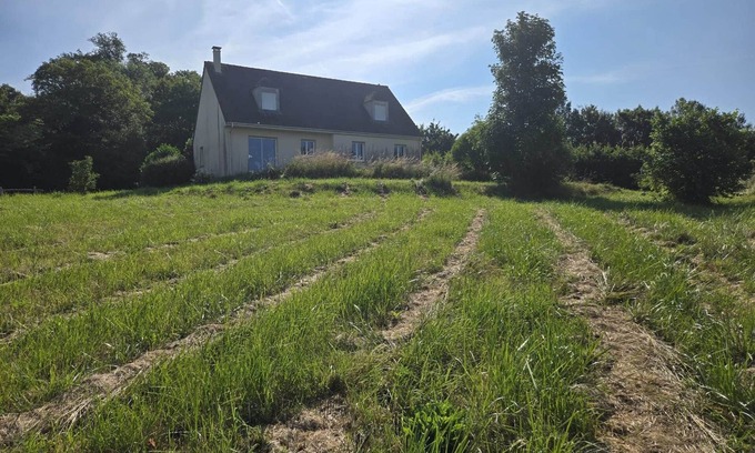 La Mesniere Maison | Quiet and panoramic view of fields and La Sarthe