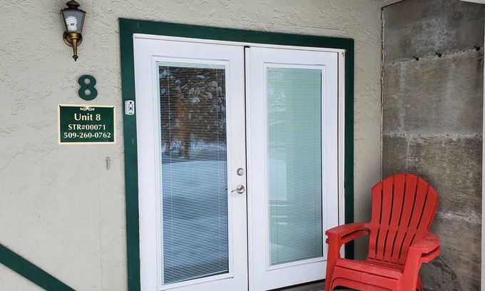 Peshastin Copropriété | Condo calme le long de la rivière situé à environ 4 miles à l'est de Leavenworth.