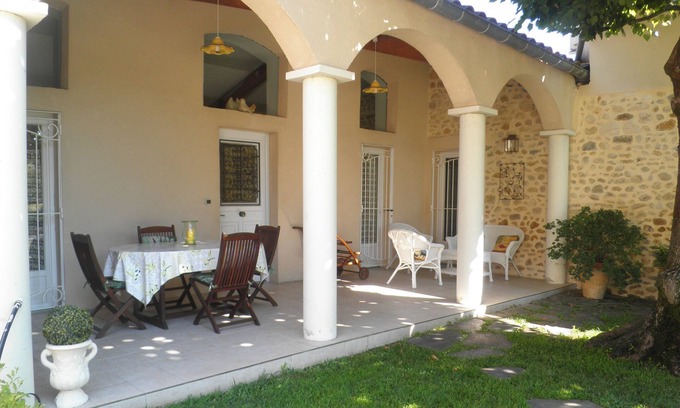 Les Mages Cottage | Mas gardois, au calme ,piscine, prestations grandes qualites, parc et terrasse