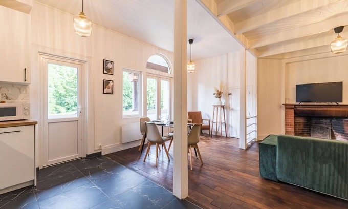 Guingamp Appartement | Quiet balcony, close to train station Hotel Lefort
