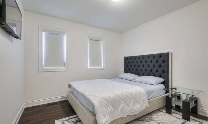 Bradford Maison | Quiet Private Suite in Bradford