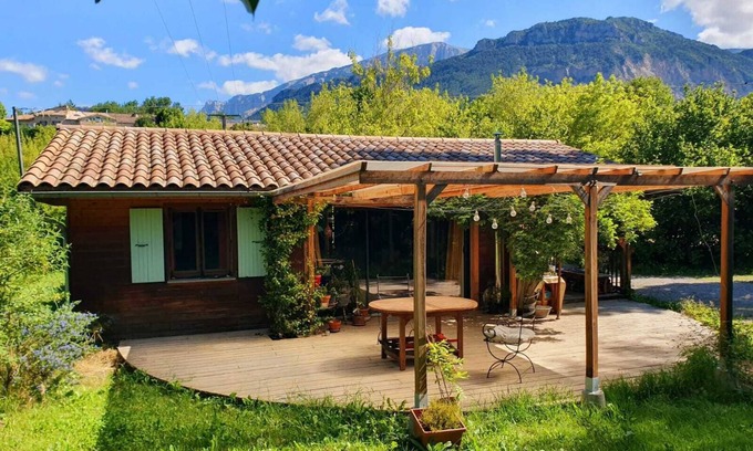 Saint-Roman Chalet De Ski | Quiet chalet