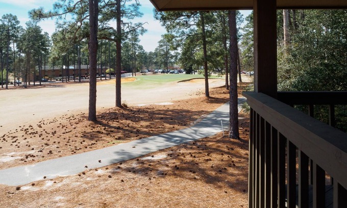 Foxfire Copropriété | Quiet Condo on Golf Course with EV Plug near Pinehurst