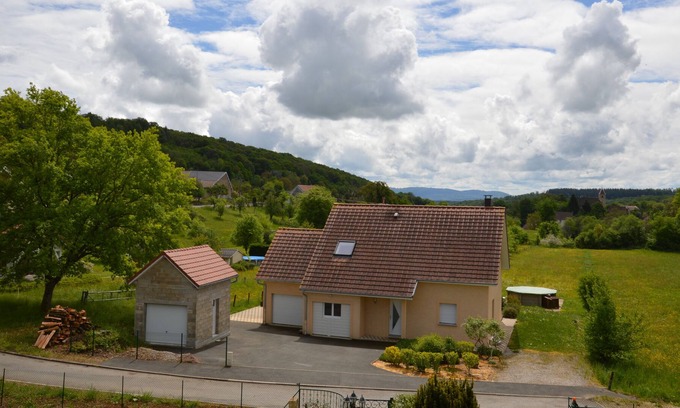 Accolans Maison | Gite en Franche-Comté au calme à la campagne