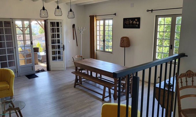 Pont-du-Casse Maison | Quiet country house with a breathtaking view