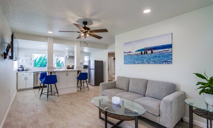 Vista Maison | Quiet Country Retreat with Mountain Views - Sleeps 4