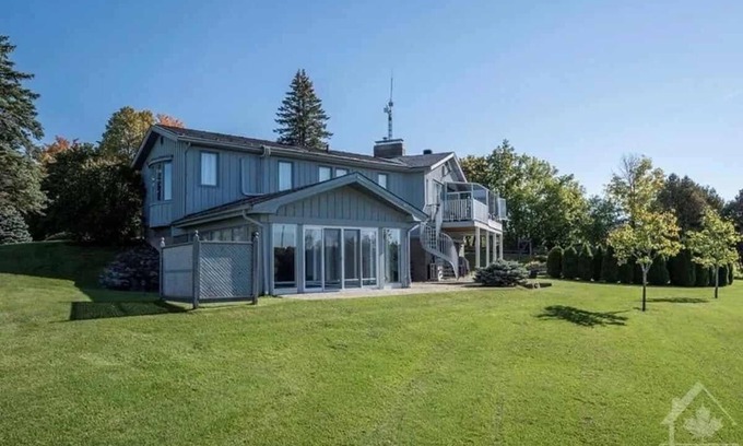Champlain Maison | Quiet countryside getaway - indoor pool, pet-friendly. Fun for family & friends!