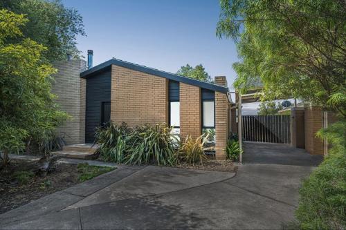 Bell Post Hill Maison | Quiet & Cozy 4 Bedroom Home