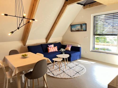 Rudow Appartement | Quiet&Cozy Apartment perfect for Groups & Families & Business trips, near BER Airport