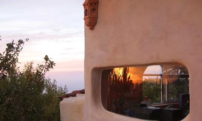 Santo Domingo Maison | Maison de vacances imaginative avec piscine. Jardin biologique et sentiers de randonnée juste devant la porte