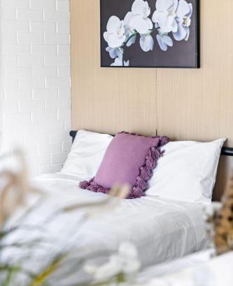 Liverpool Maison | Quiet Crescent Stay in Liverpool - Comfortable Double Room - Shared Bathroom