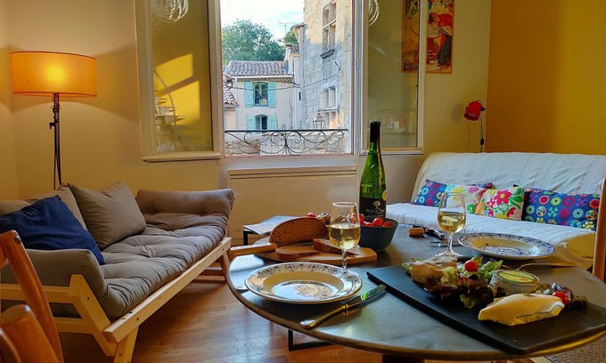 Pezenas Appartement | Quiet Duplex historical Center Pezenas