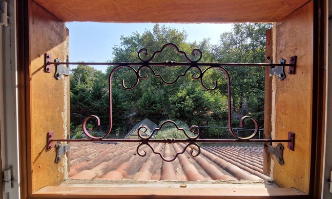 Ambrus Maison | Quiet family cottage with swimming pool, horse view