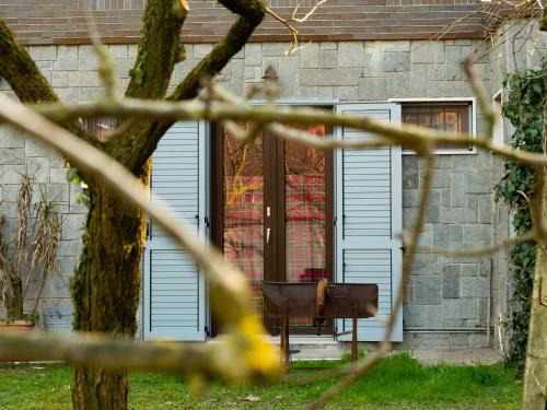 Trezzano sul Naviglio Maison | Quiet groundfloor garden apartment close to Milan - SMART WORKING, RELAX, BARBECUE, NETFLIX