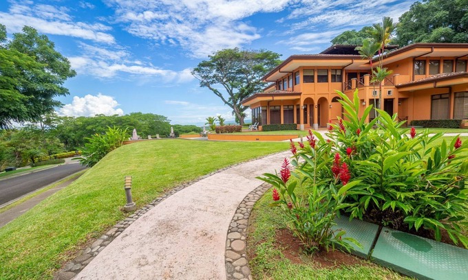 Tarcoles Maison | Quiet house in Nativa Resort