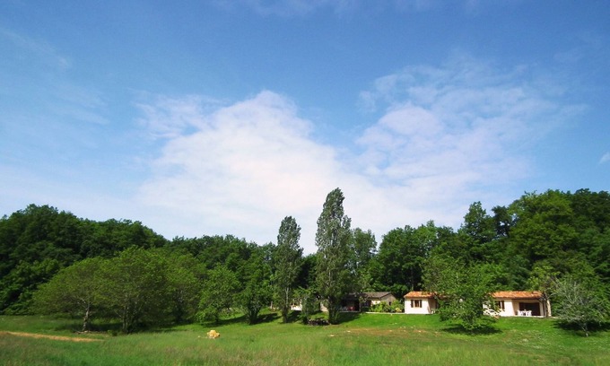 Gavaudun Maison | Maison PMR vue prairie dans un superbe Village de Vacances **** en Périgord Noir