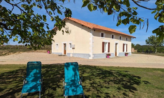 Oradour-Fanais Cottage | Maison au calme avec grand jardin et tout confort en Charente Limousine