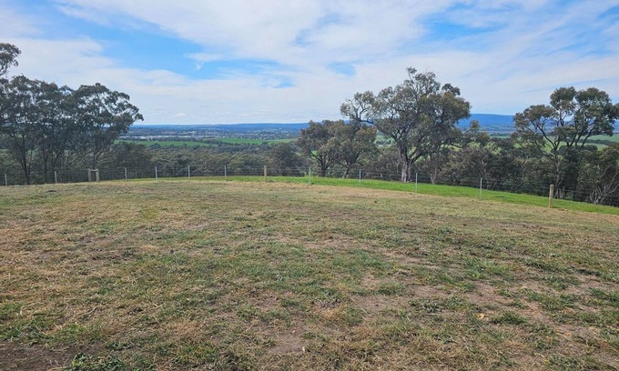 Wallan Maison | Quiet house with great views and a 5 min drive to town