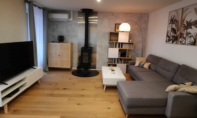 Vertaizon Maison | Quiet house with terrace, air-conditioned