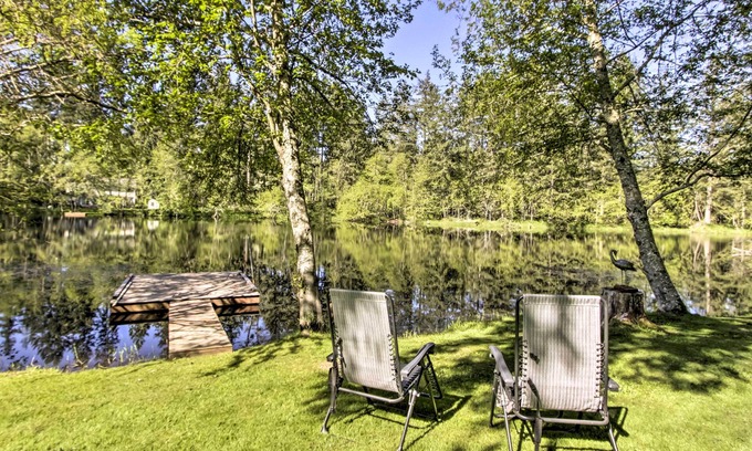 East Olympia Maison | NOUVEAU! Olympia Home au bord du lac avec quai sur ½ acre