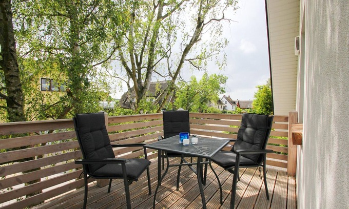 Putbus Appartement | Quiet location, beautiful landscape, close to the Baltic Sea - Ferienwohnung Liesi